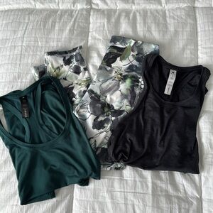 Active Leggings & dark gray top